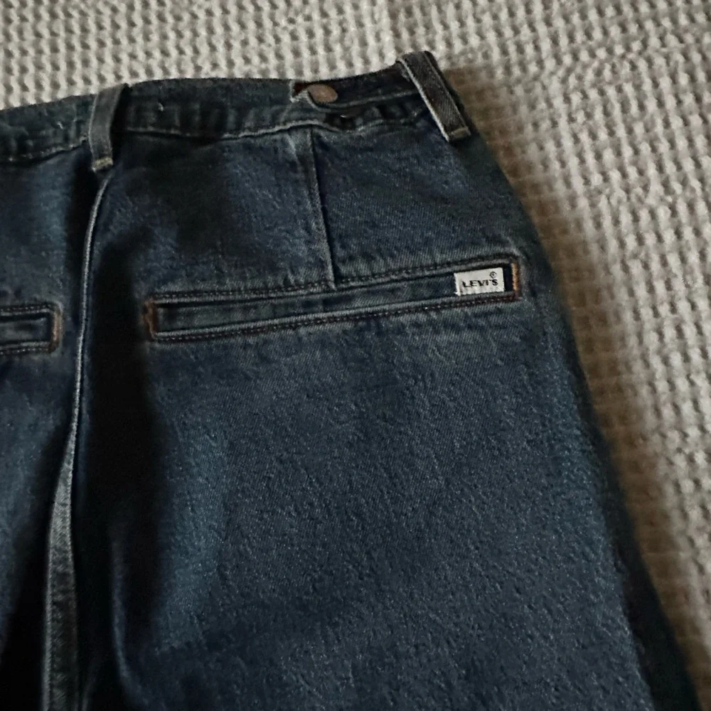Levi’s Ribcage Straight Ankle Jeans - Picture 7 of 10